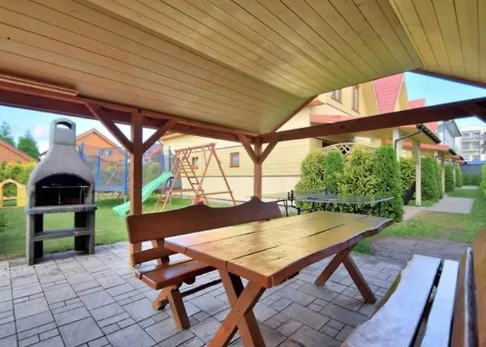 Comfortable Homes Close To The *